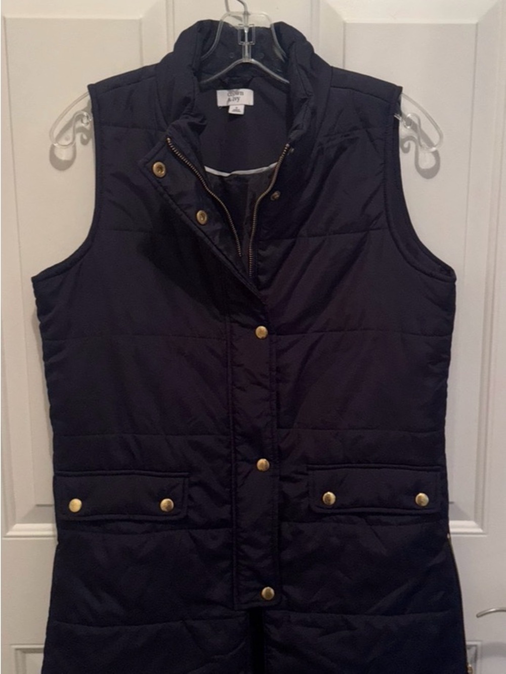 Crown and Ivy Black Quilted Puffer Vest with Gold Hardware